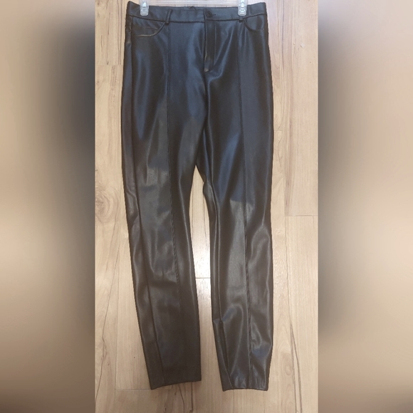 Zara Vegan leather FLEECE lined pants. - Picture 2 of 5